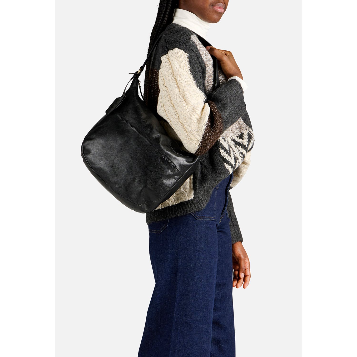 Burkely Natural Norah Hobo Round black