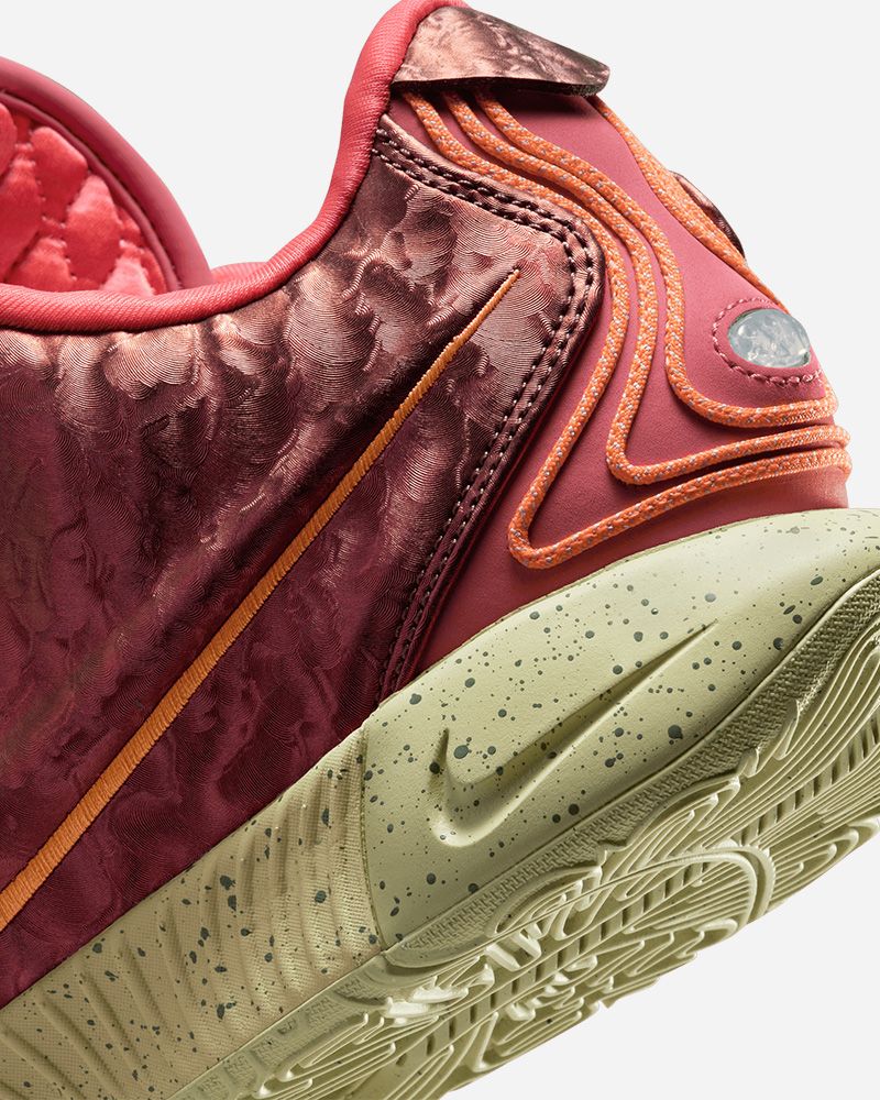 Chaussures de basket Nike LeBron XXI pour homme