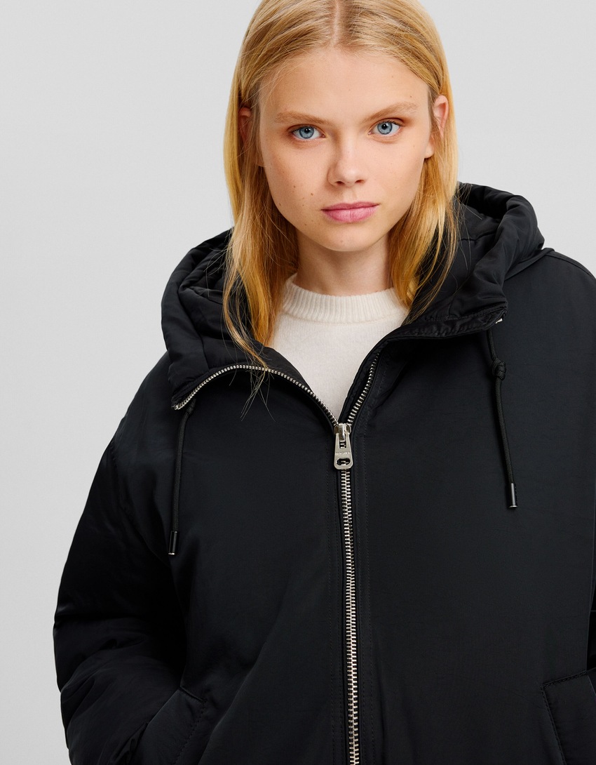 Jaqueta puffer com capuz