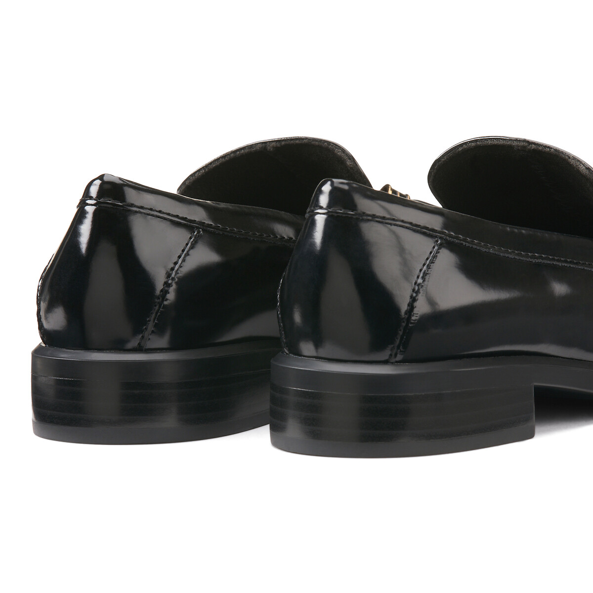 TAMARIS<br>Mocassins com borla
