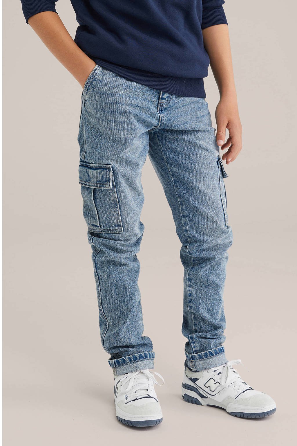 WE Fashion Blue Ridge tapered  waist cargo jeans light blue denim