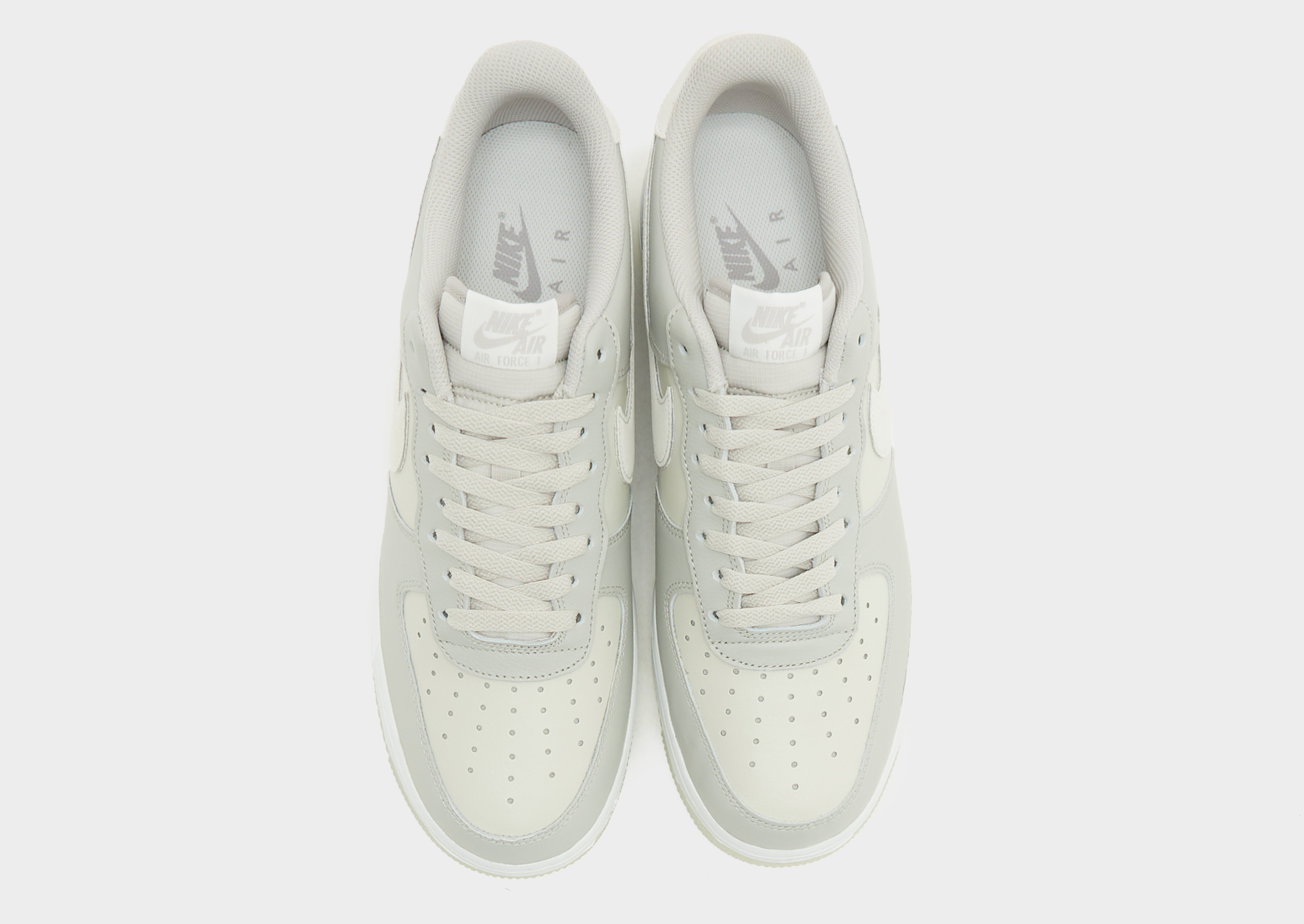 Nike Air Force 1 '07 LV8