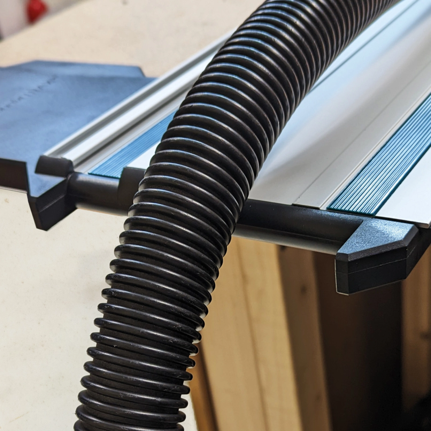 StealthMounts TSS-L-MK-1 XL Baanzaagvierkant voor Makita geleiderails - 90 graden