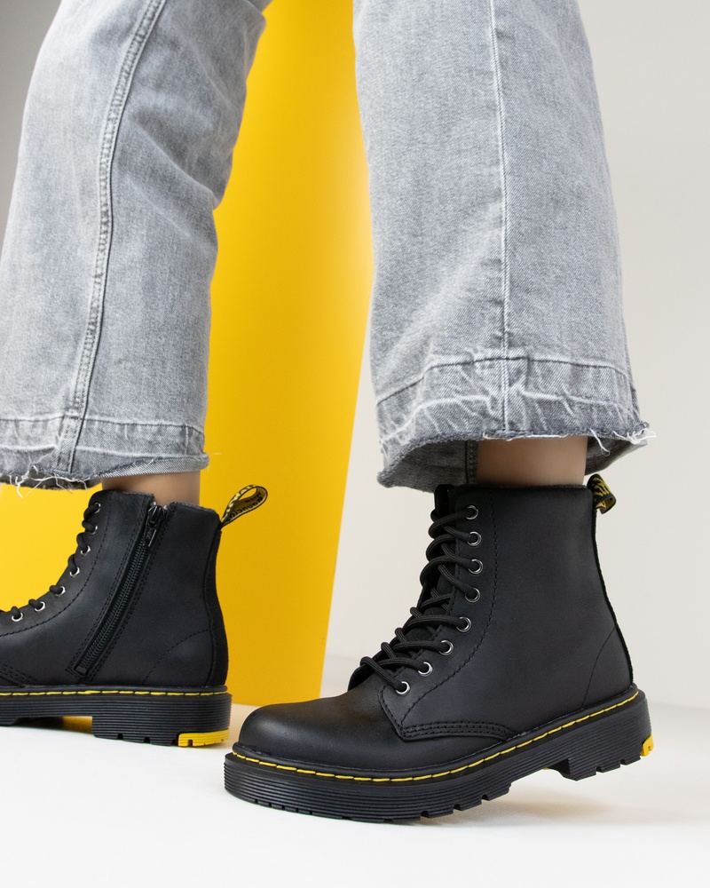 Dr. Martens 1460 Yellowstone Winter Grip Veterboots  - zwart