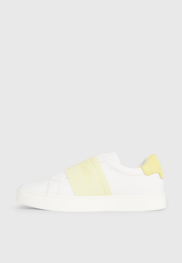 Sapatos de couro sem cadarço