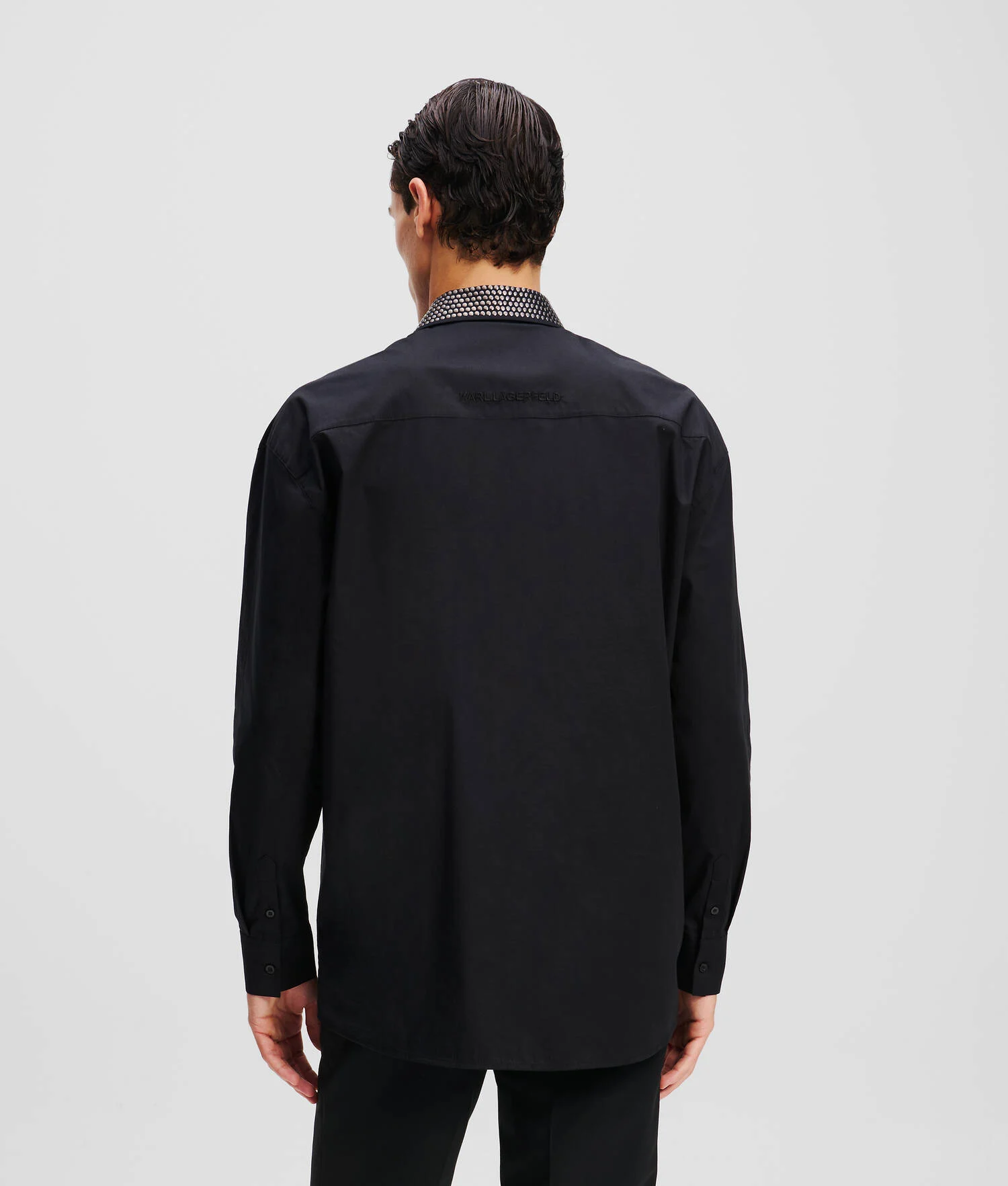 CHEMISE À COL MONTANT - Noir