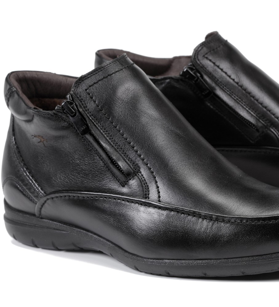 Botas de cano curto em couro Fluchos 87830 pretas