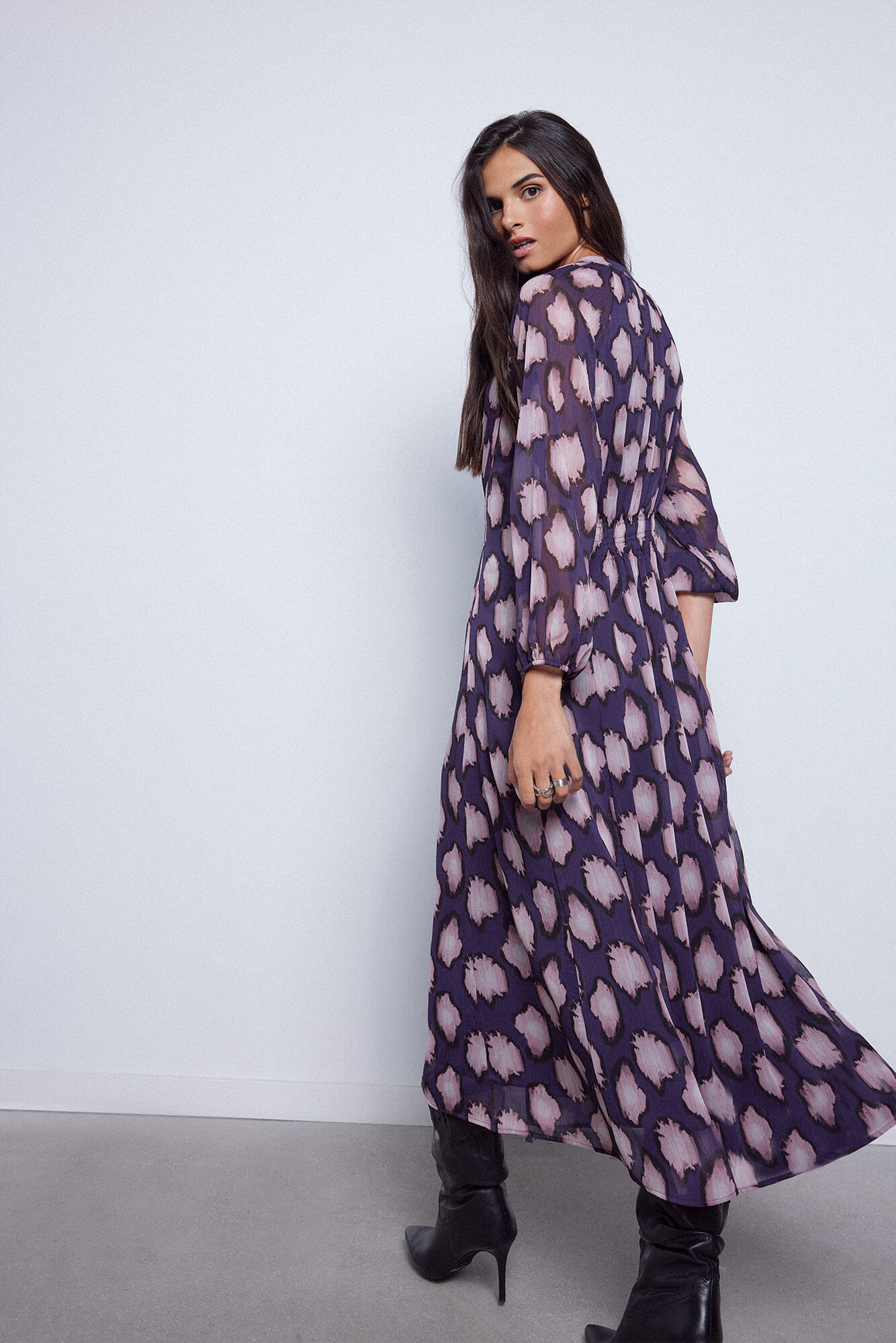 vestido com estampa ikat