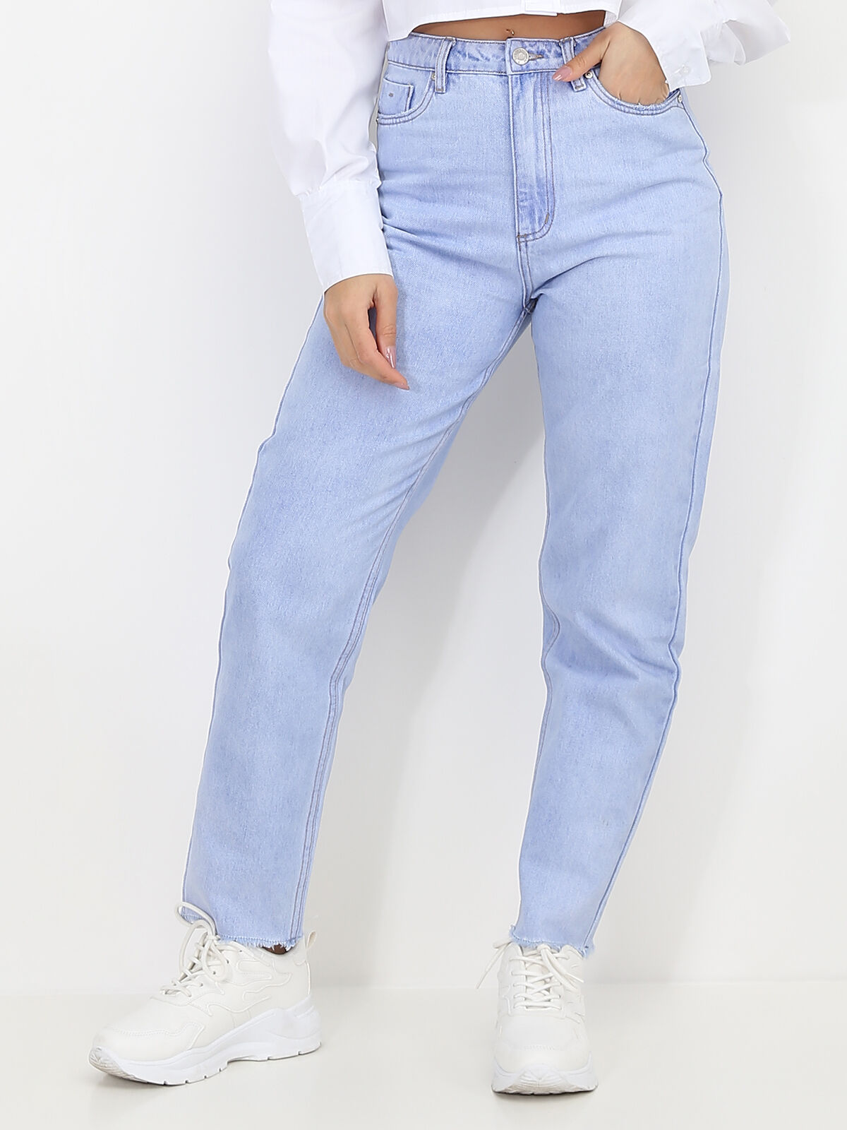 Jeans droit à bords effilochés- Bleu clair