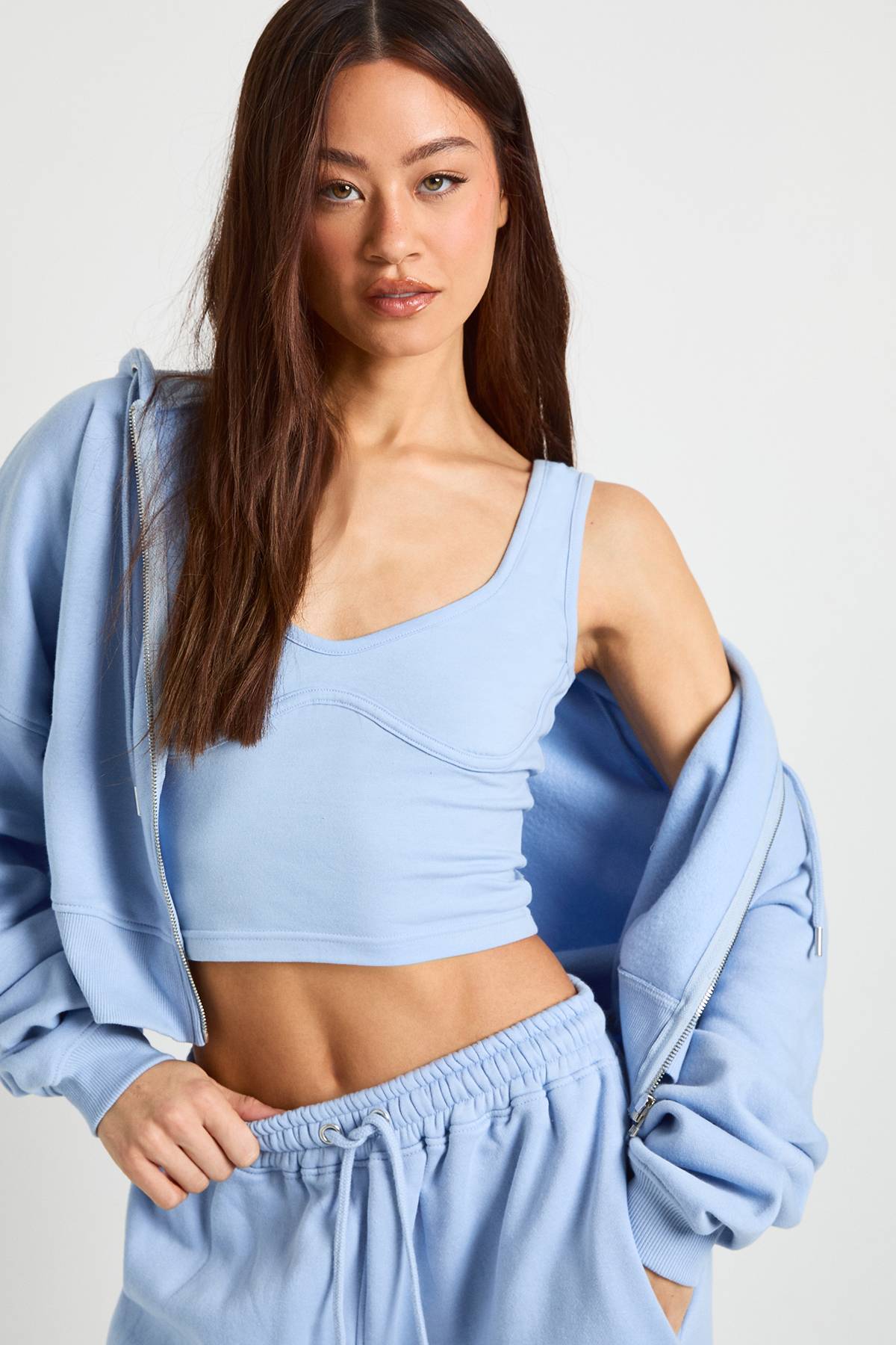 boohoo Ensemble De Jogging 3 Pièces À Casynthétiqueche Avec Haut Court Et Détails De Coutures Tall