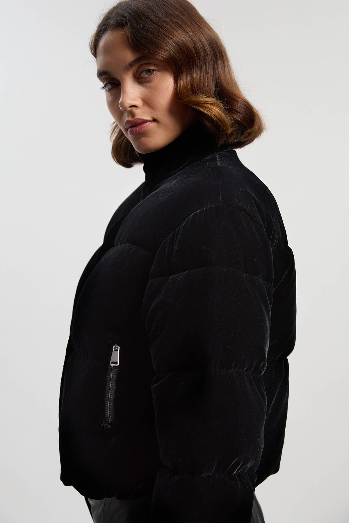 KarenMillen Manteau Court Matelassé en Velours