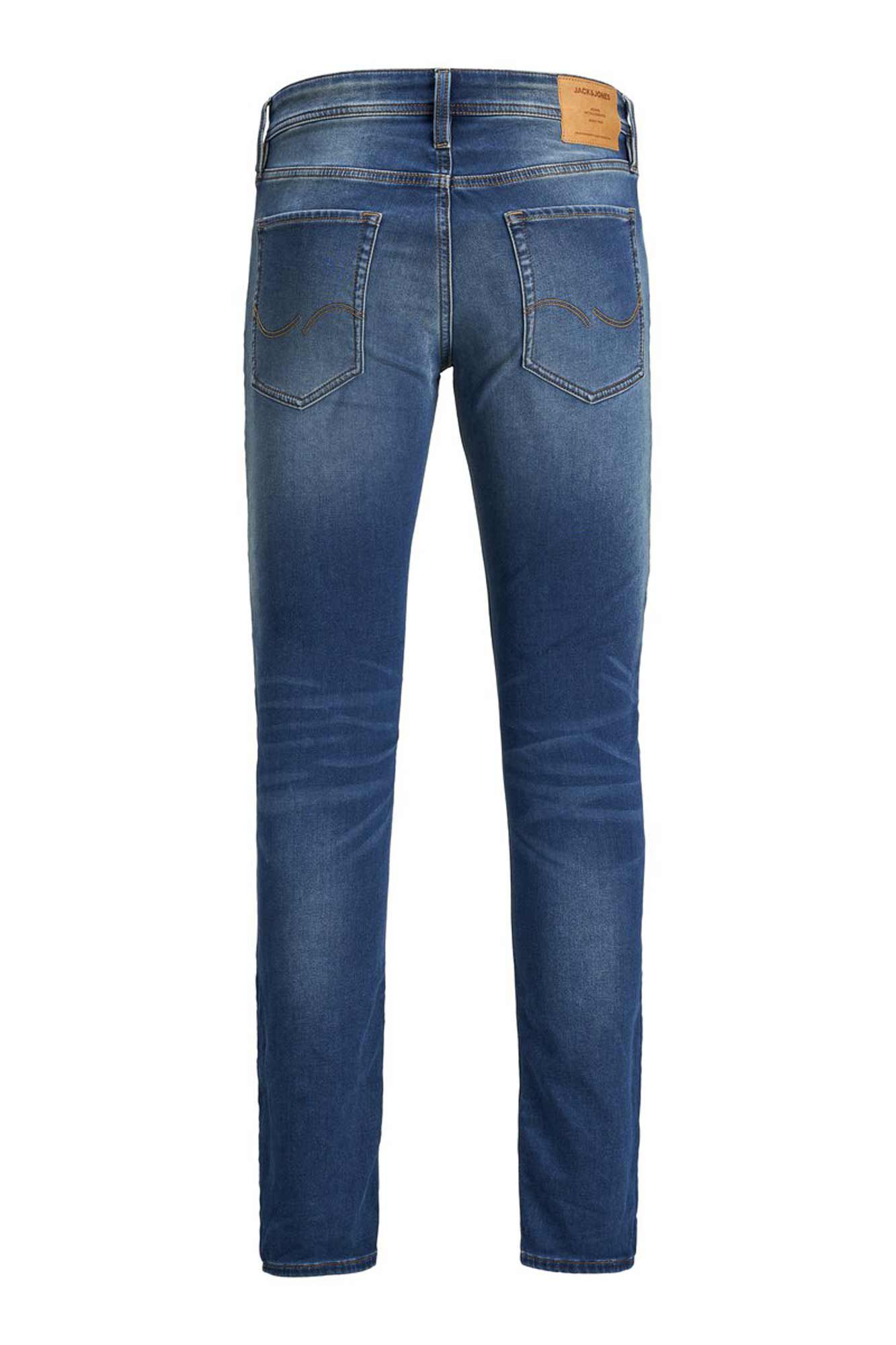 calça jeans slim fit afunilada