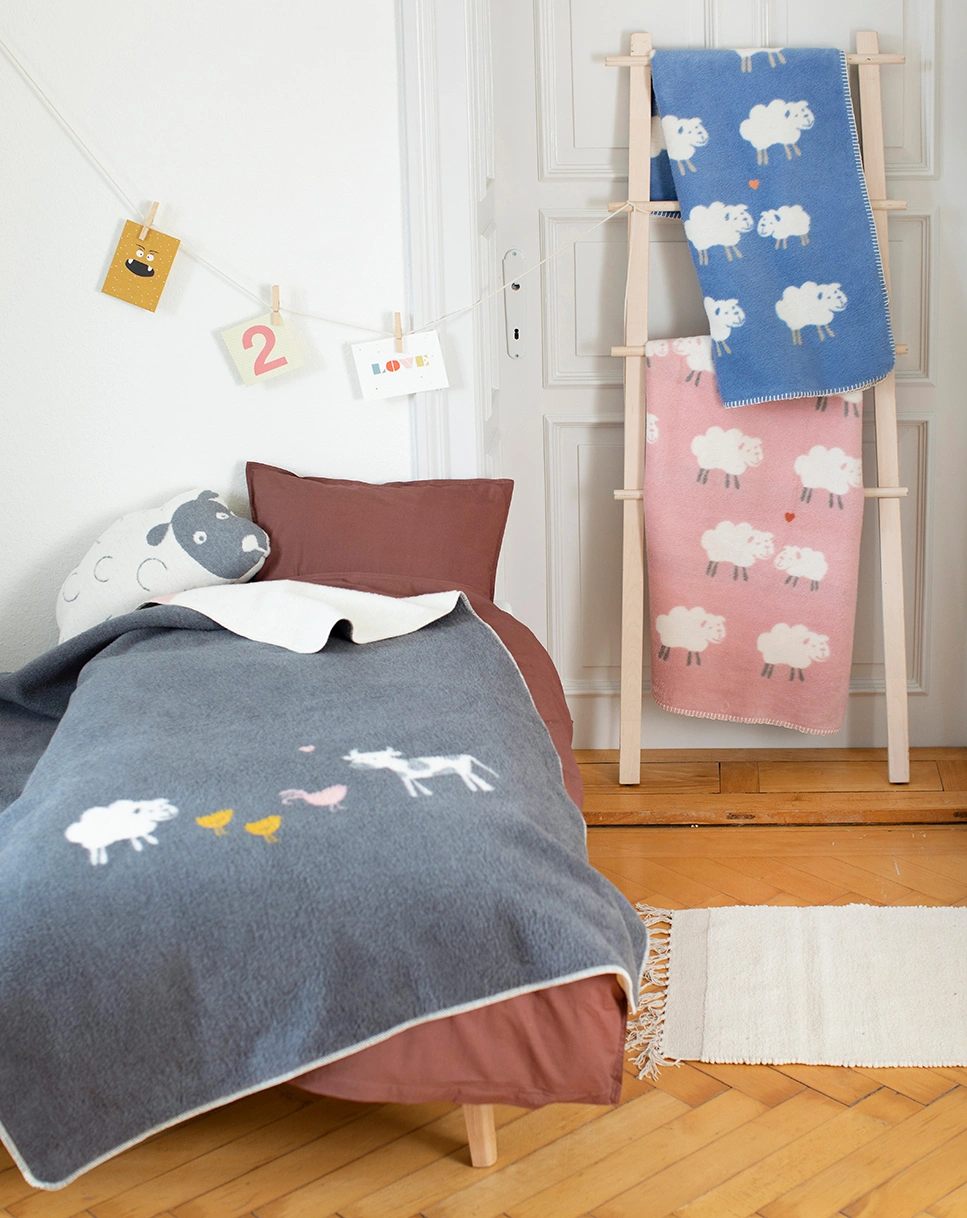 Babydecke MILA - SCHAFE (75x100) in rosa