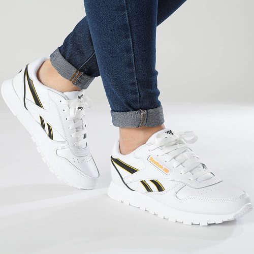 Baskets Femme Classic Leather 100070186 Footwear White Core Black Team Yellow