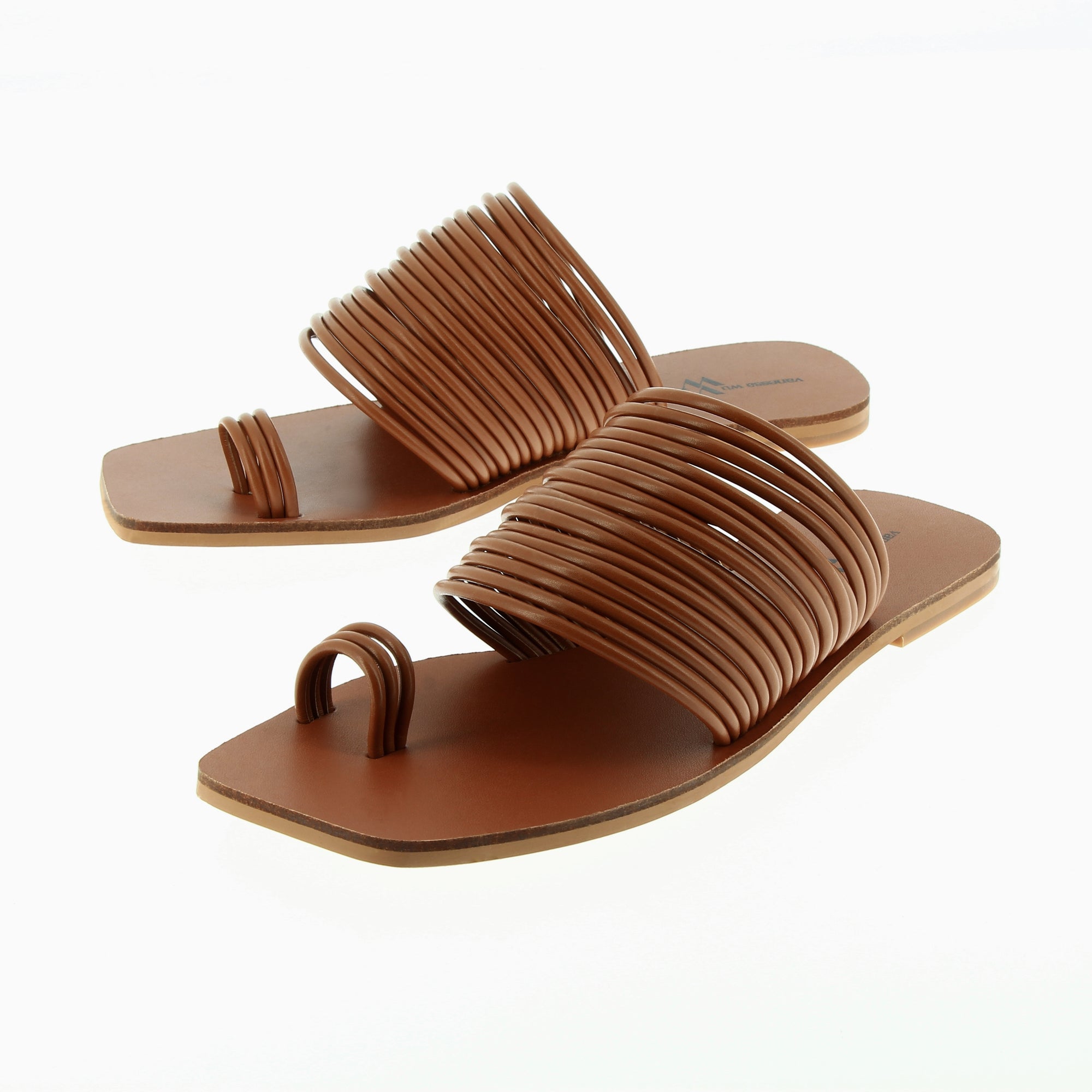 Sandales plates-Mules Thea camel à multiples brides et passe-pouce