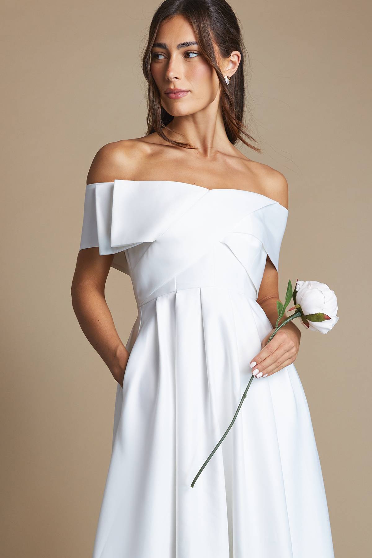 Coast Robe De Mariée Petite Taille En Satin Origami À Épaules Dénudées