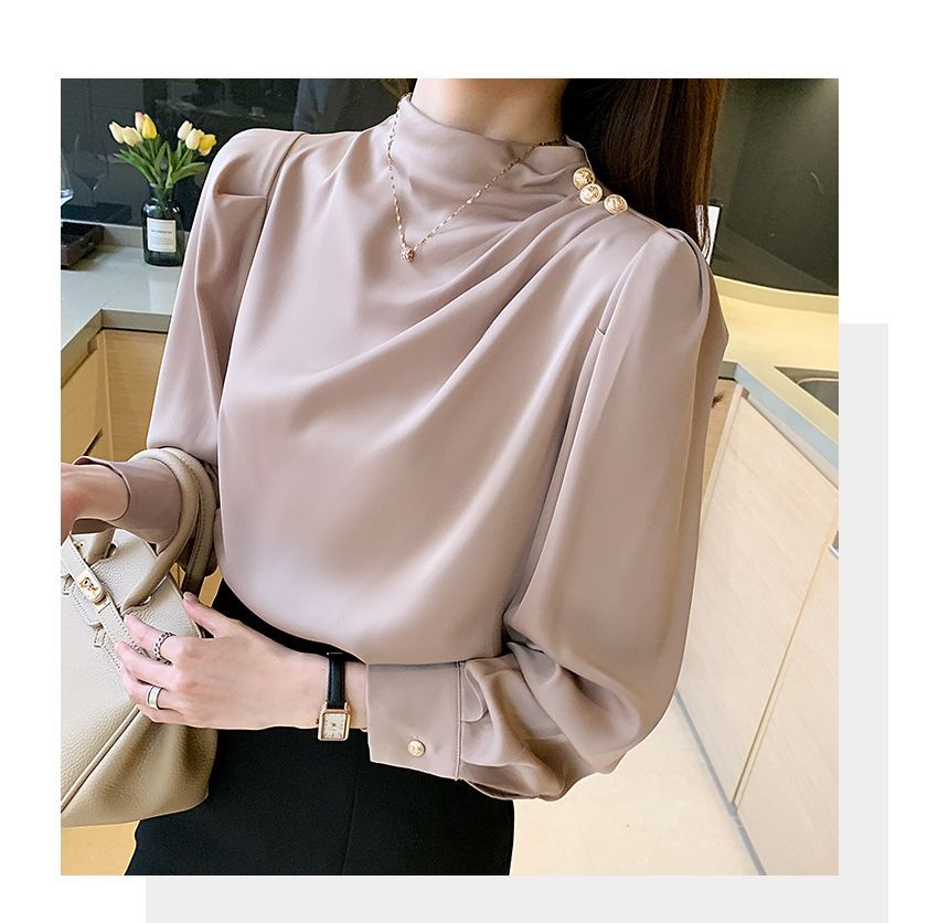Aurora - Blouse met lange mouwen en mockneck, effen gerimpeld en knoopjes