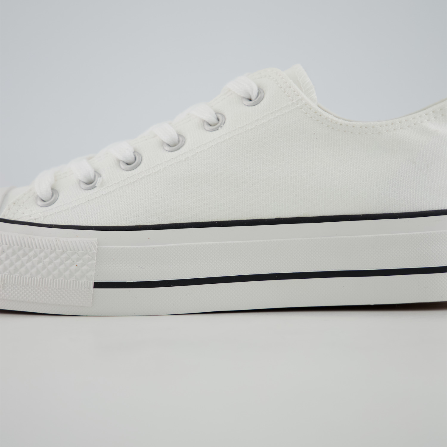 Piece of Mind Sneaker