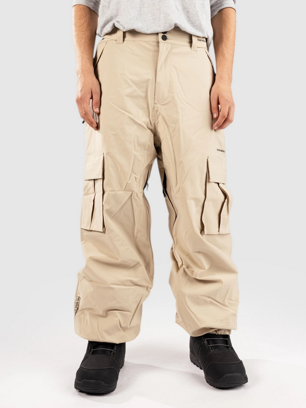 Beyond Medals Cargo 2L Pants beige