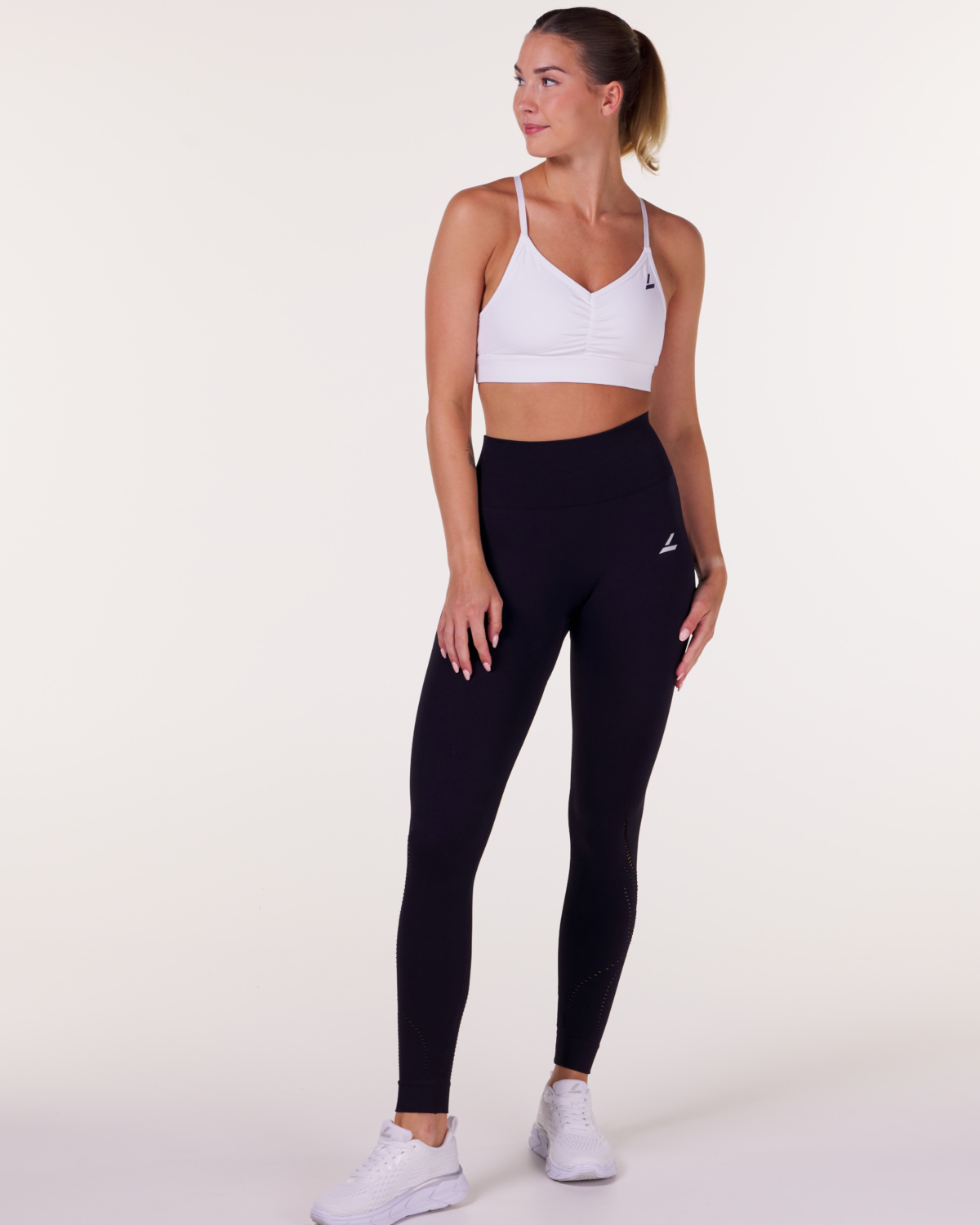 LEVITY Flex Seamless Tights Black 22