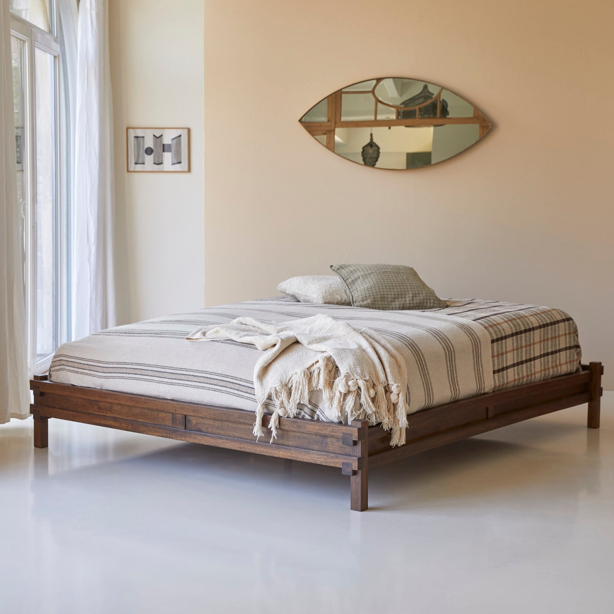 Tikamoon - Arko - Bed van massief mangohout bed 160 x 200 cm