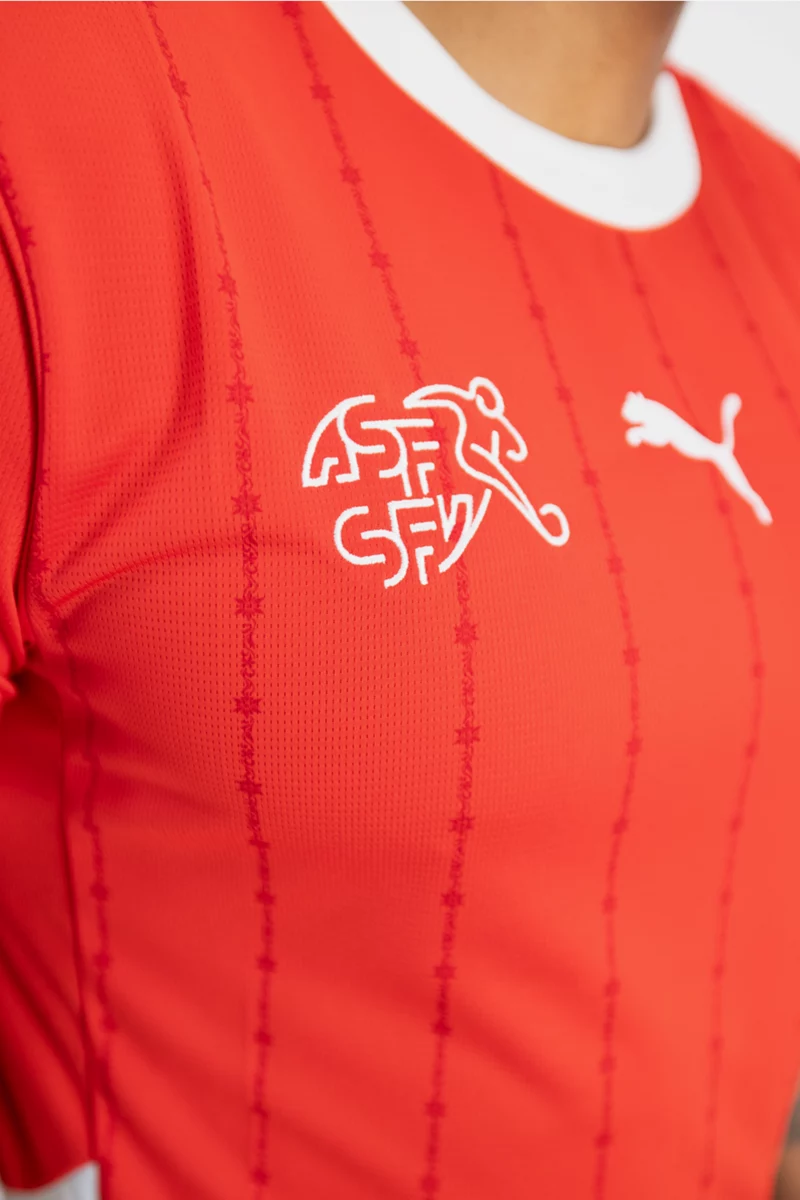 Puma Schweiz Home Replica Herren Fussballtrikot EM 2024