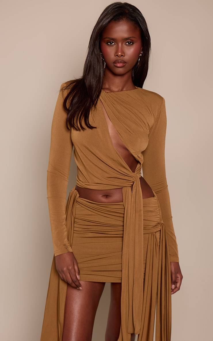 Vert Olive Top En Jersey Slinky Doré Avec Détails Ajourés Et Nœud