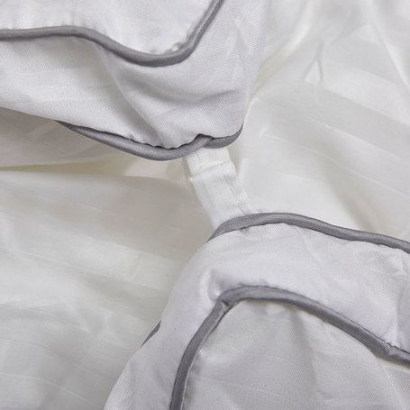 Dekbed Hotel Stripe Micro Dons - 4 Seizoenen