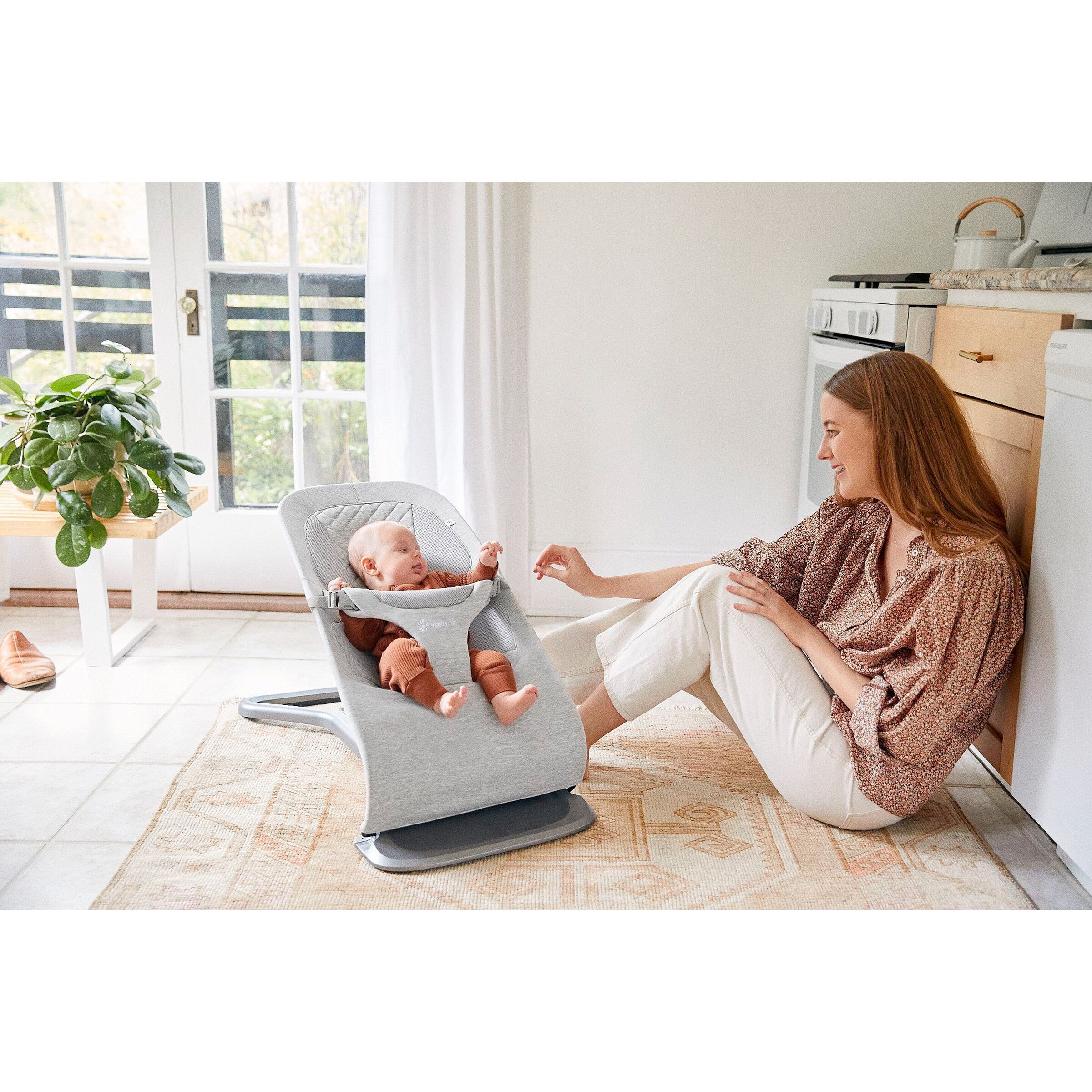 Ergobaby® Babywippe Bouncer Evolve 3-in1 Light Grey
