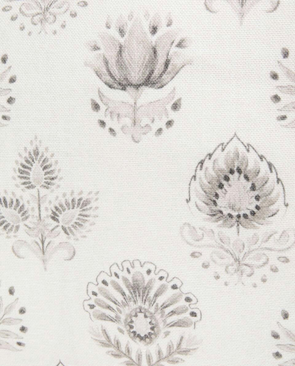 CAPA DE ALMOFADA COM ESTAMPA FLORAL
