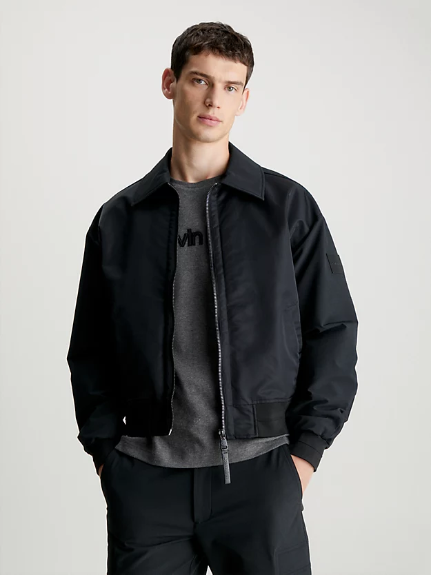 Jaqueta bomber de cetim