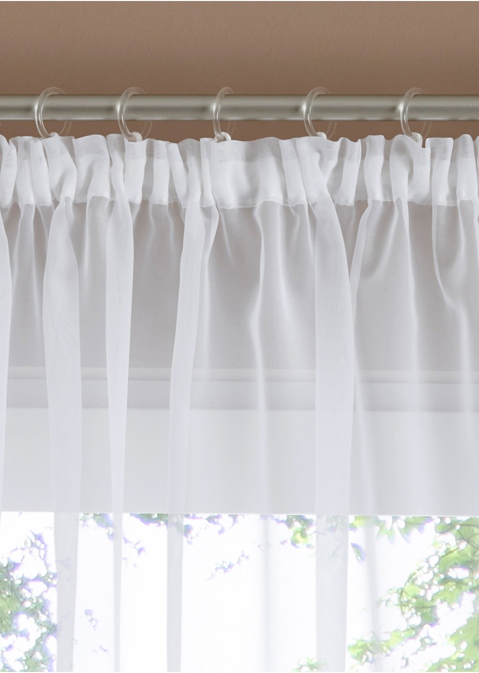 Store ondulé avec bordure en satin