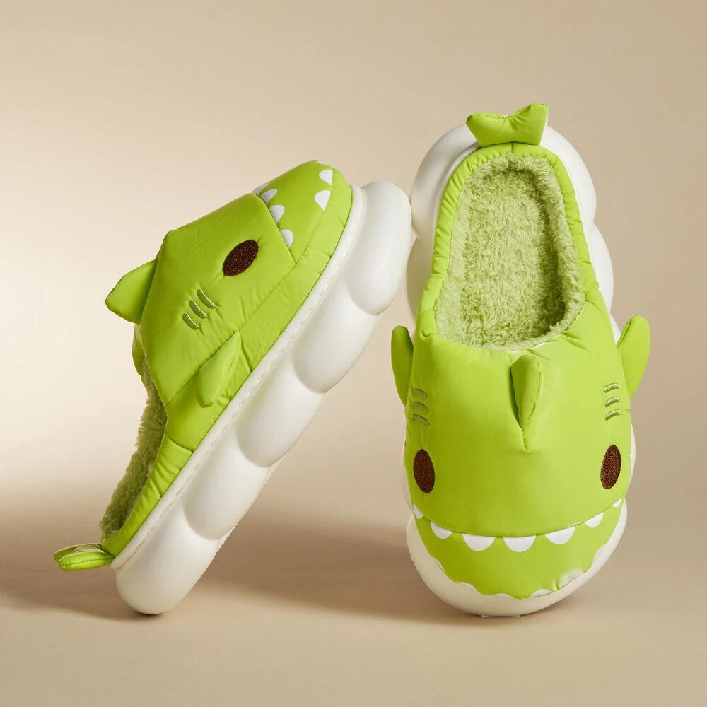 Chaussons requin mixtes verts - pointure 36 à 45