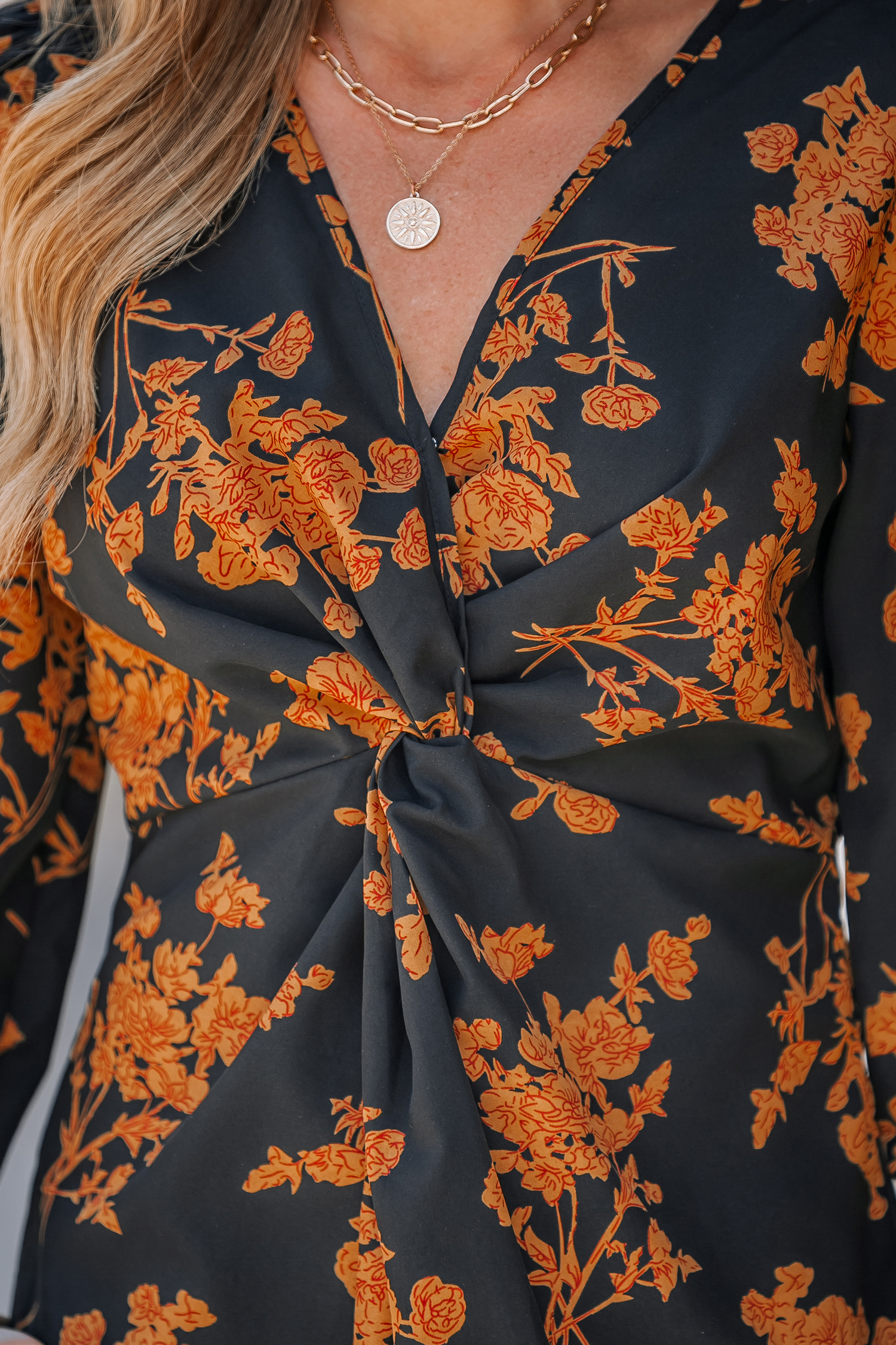 Robe mini à nœud et imprimé floral