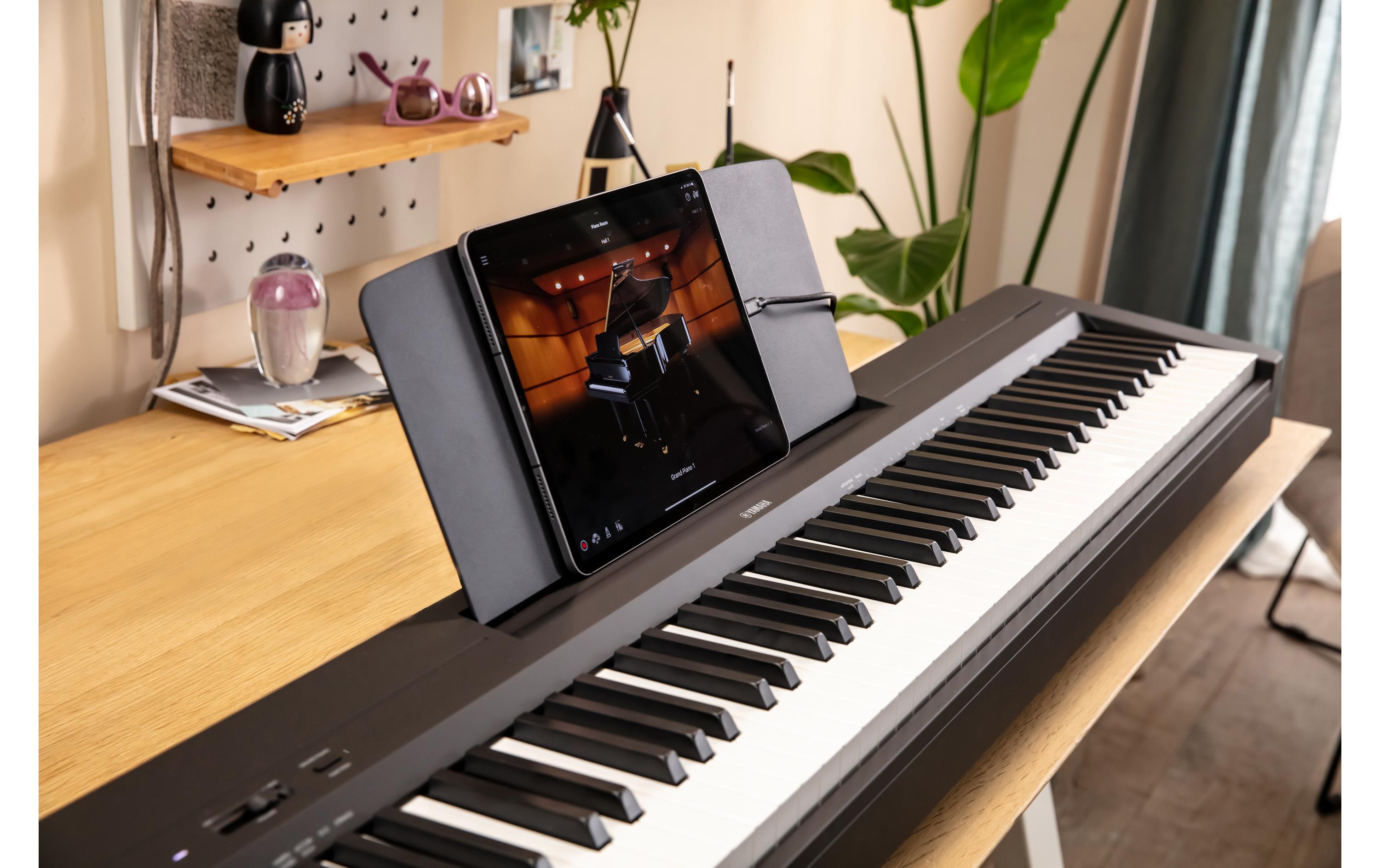 E-Piano P-145BT<br>Portables Piano mit 88 Tasten und Bluetooth