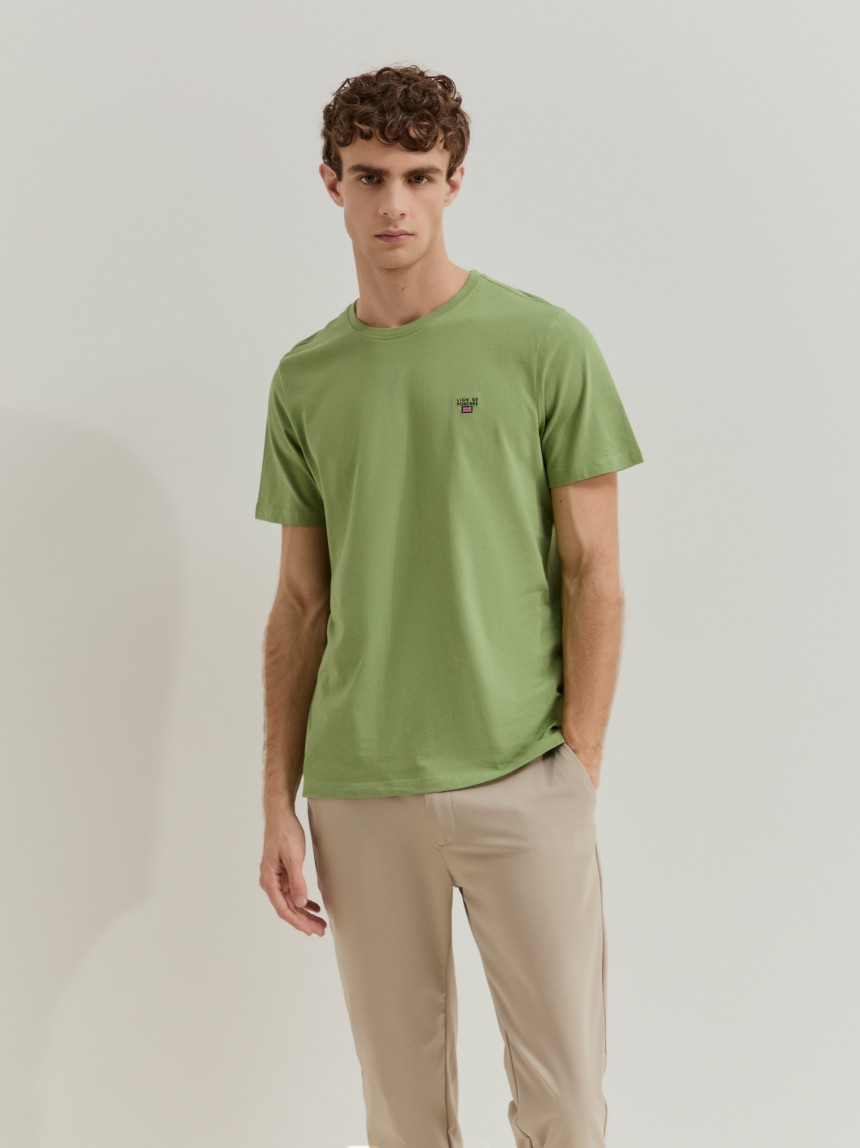 T-shirt básica em algodão