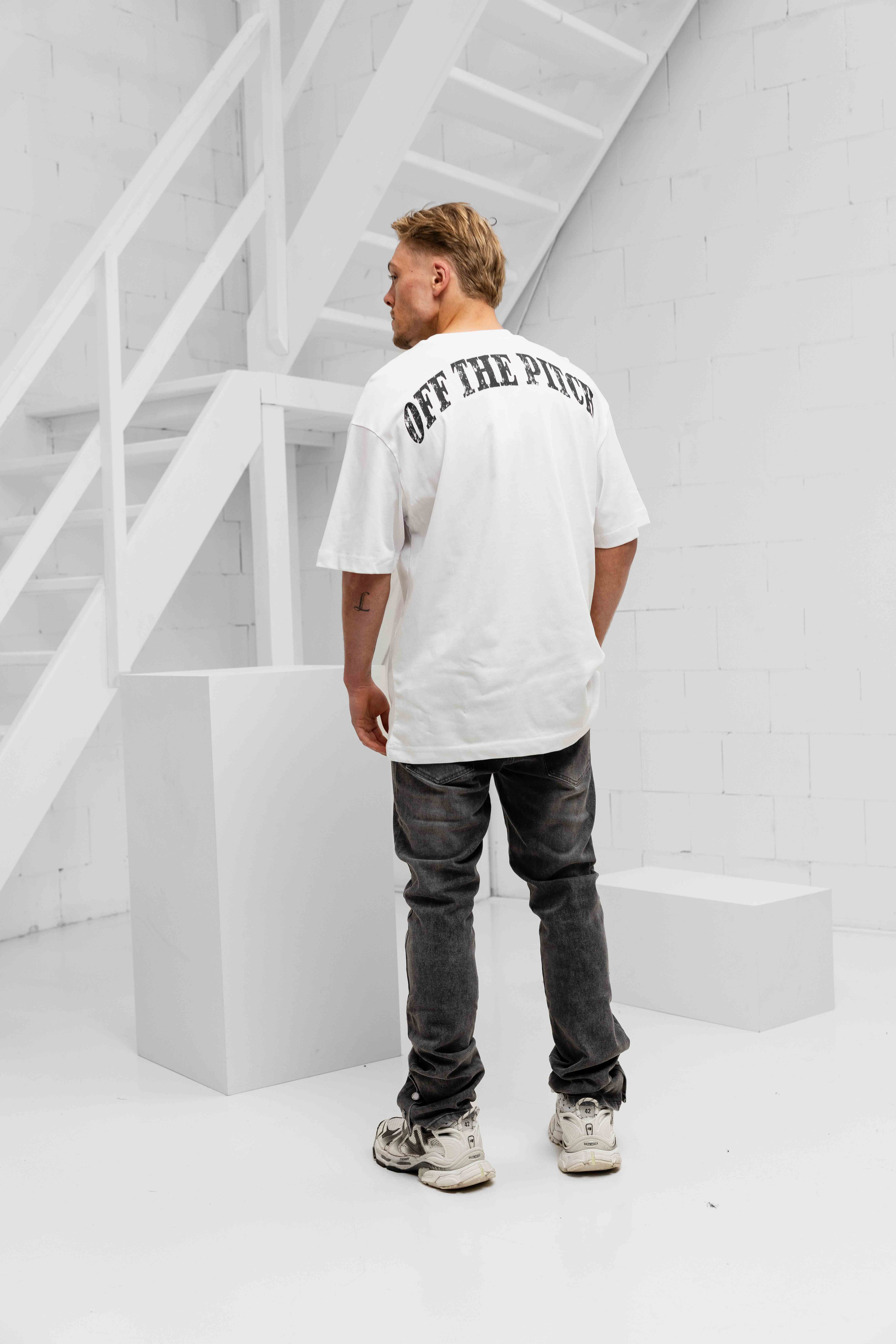 Off The Pitch Counter T-Shirt Heren Wit