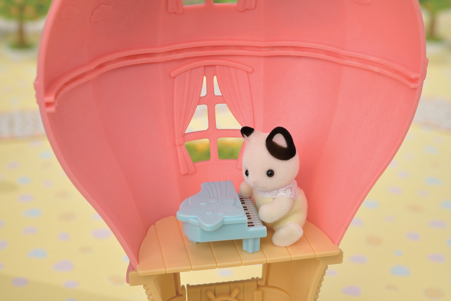 Sylvanian Families - Baby Ballon Legehus med figur (5527)
