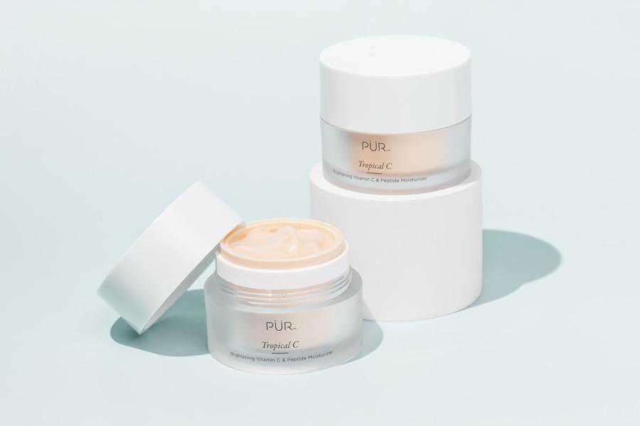 PÜR Tropical C Brightening Vitamin C & Peptide Moisturizer 50ml