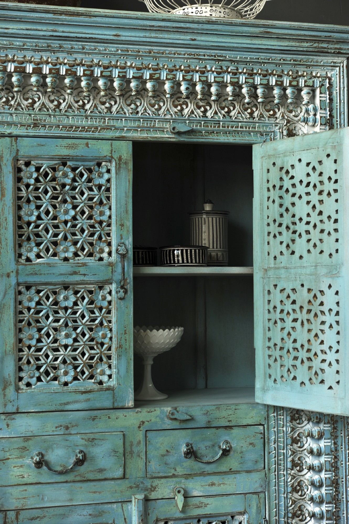 Schrank 'Almirah', blau, H 190 cm, B 115 cm, L 41 cm von fischer's lagerhaus