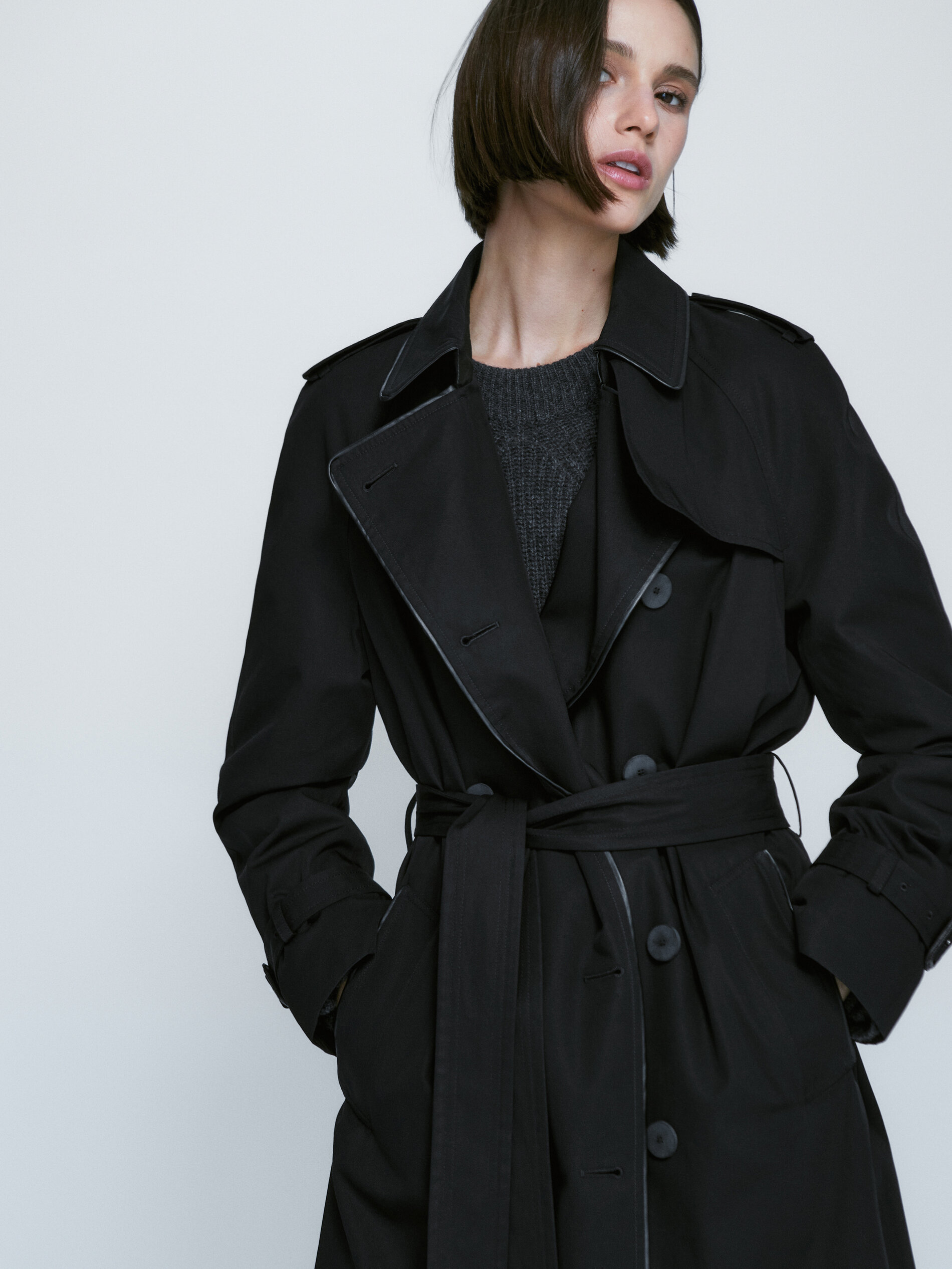 Detalhes de gabardina vivo - PRETO
