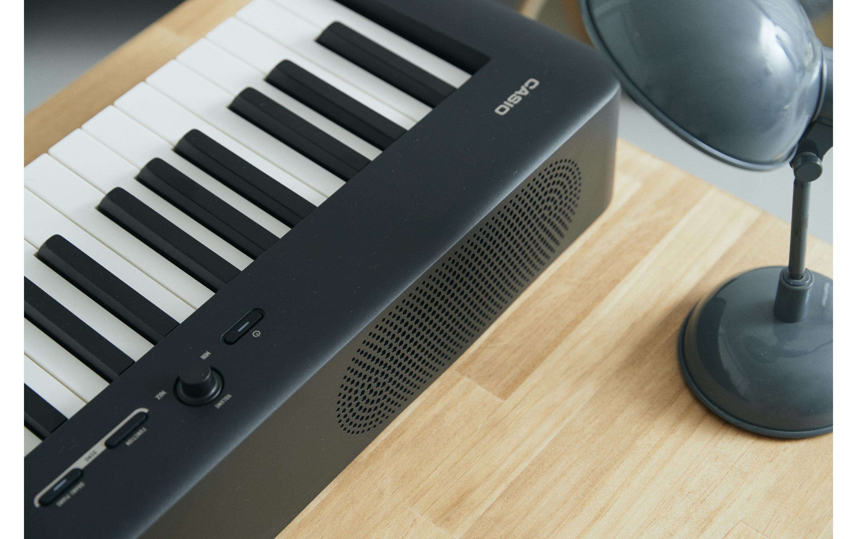 E-Piano CDP-S110BK Schwarz<br>Das Einsteigermodell der CDP-S Digitalpiano-Serie mit gewichtetem Scaled-Hammer-Action-Keyboard II mit 88 Tasten