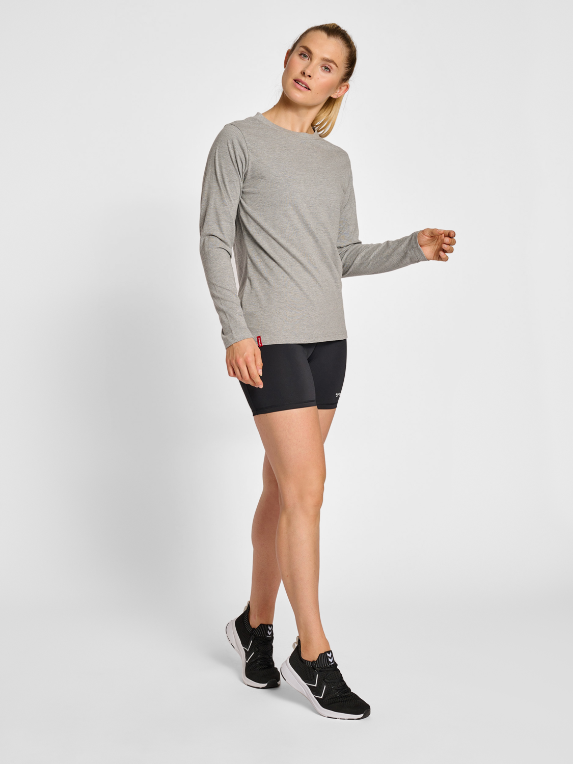 hmlRED BASIC T-SHIRT L/S WOMAN