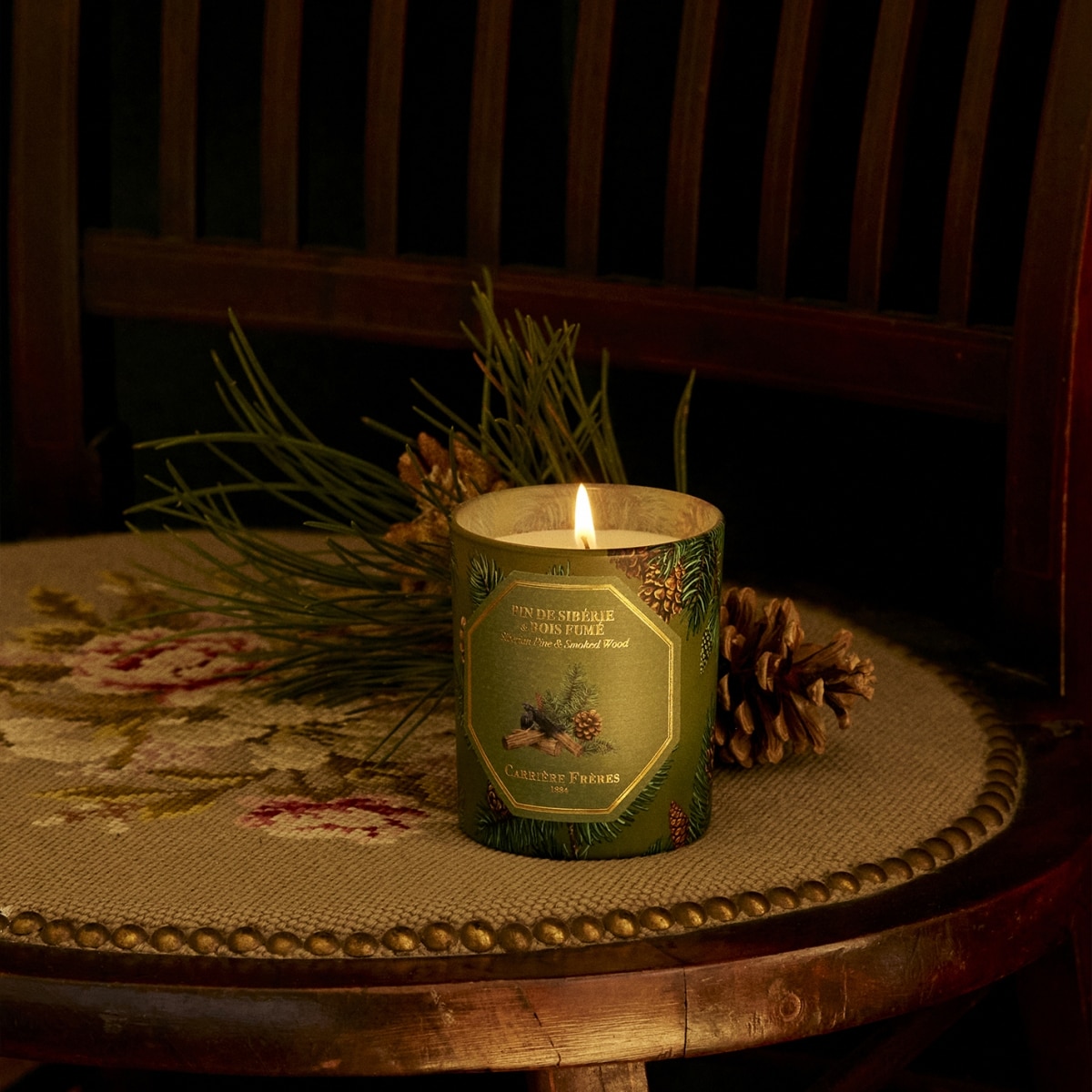 CARRIÈRE FRÈRES Pin de Sibérie &  Bois Fumé Bougie Parfumée