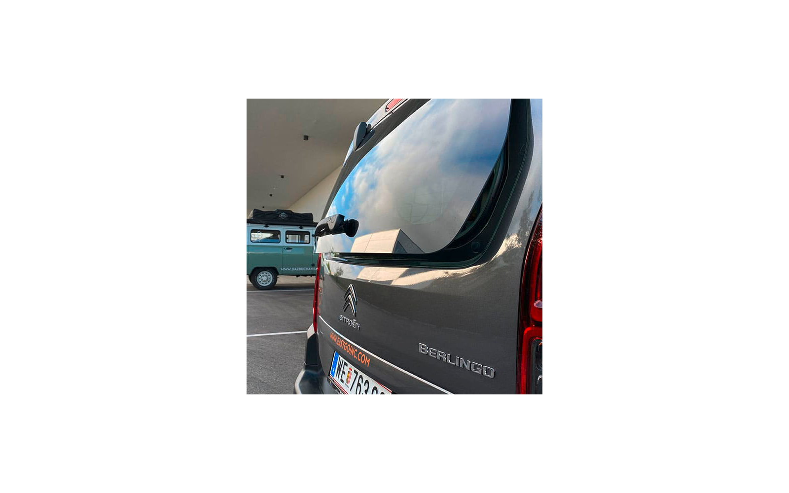 easygoinc. Heckscheiben-Aufsteller für PSA Vans, 1 Stk.