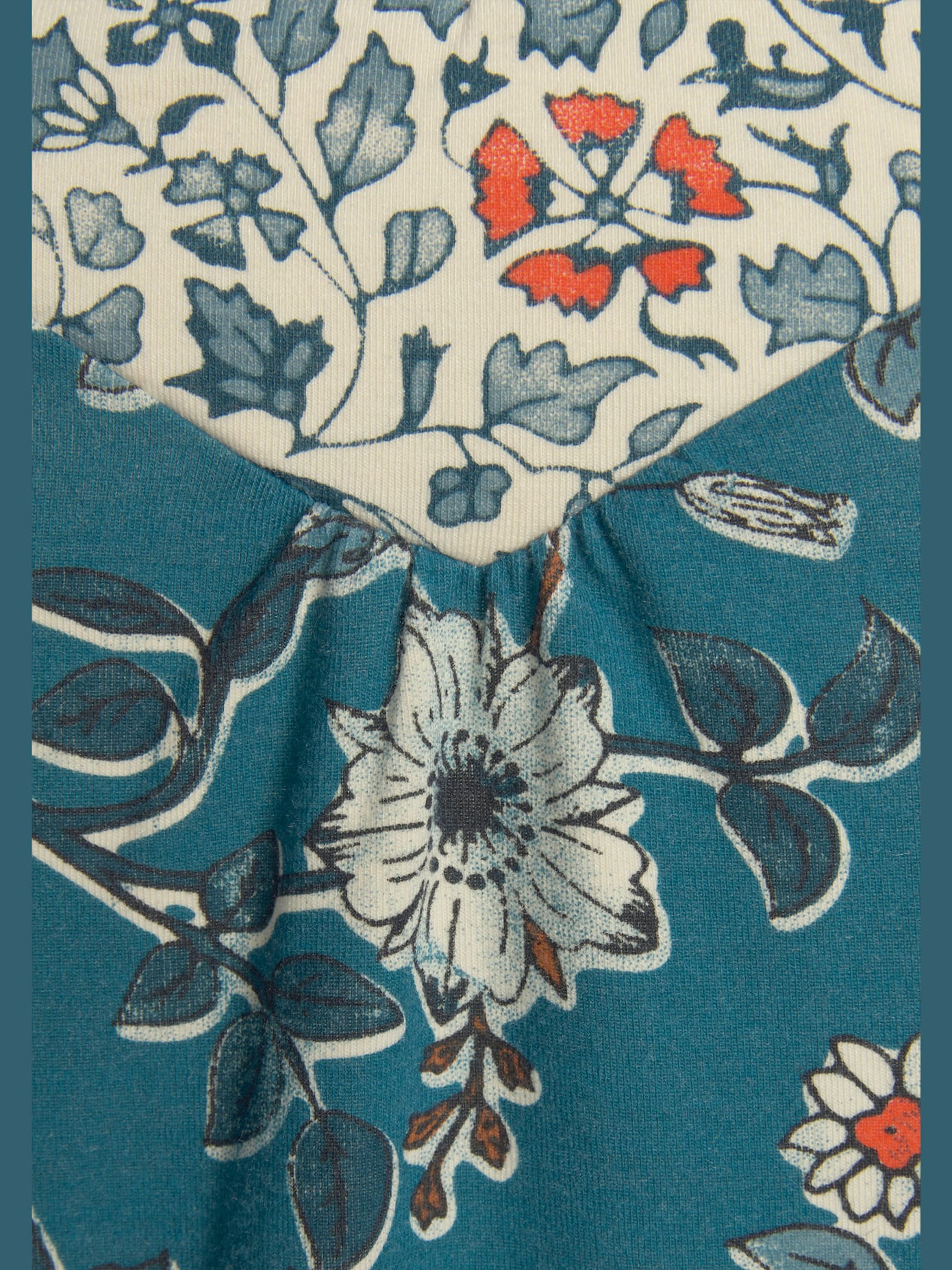 Déshabillé fantaisie avec imprimé floral