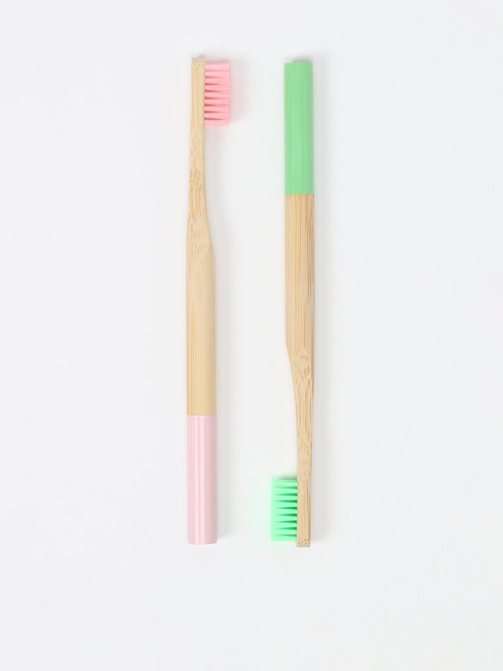 Conjunto de 2 escovas de dentes de bambu - Cores variadas