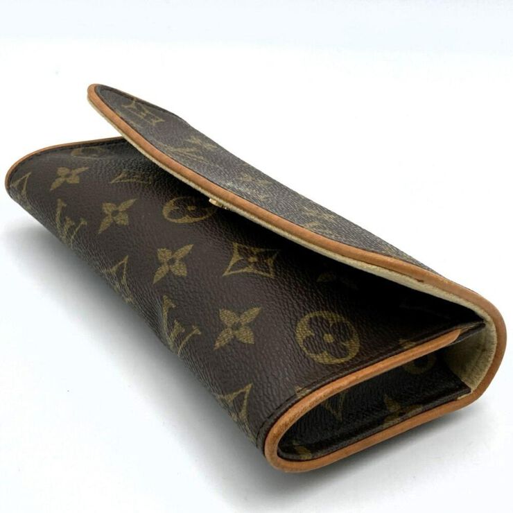 Louis Vuitton Vintage Louis Vuitton Clutch Brown