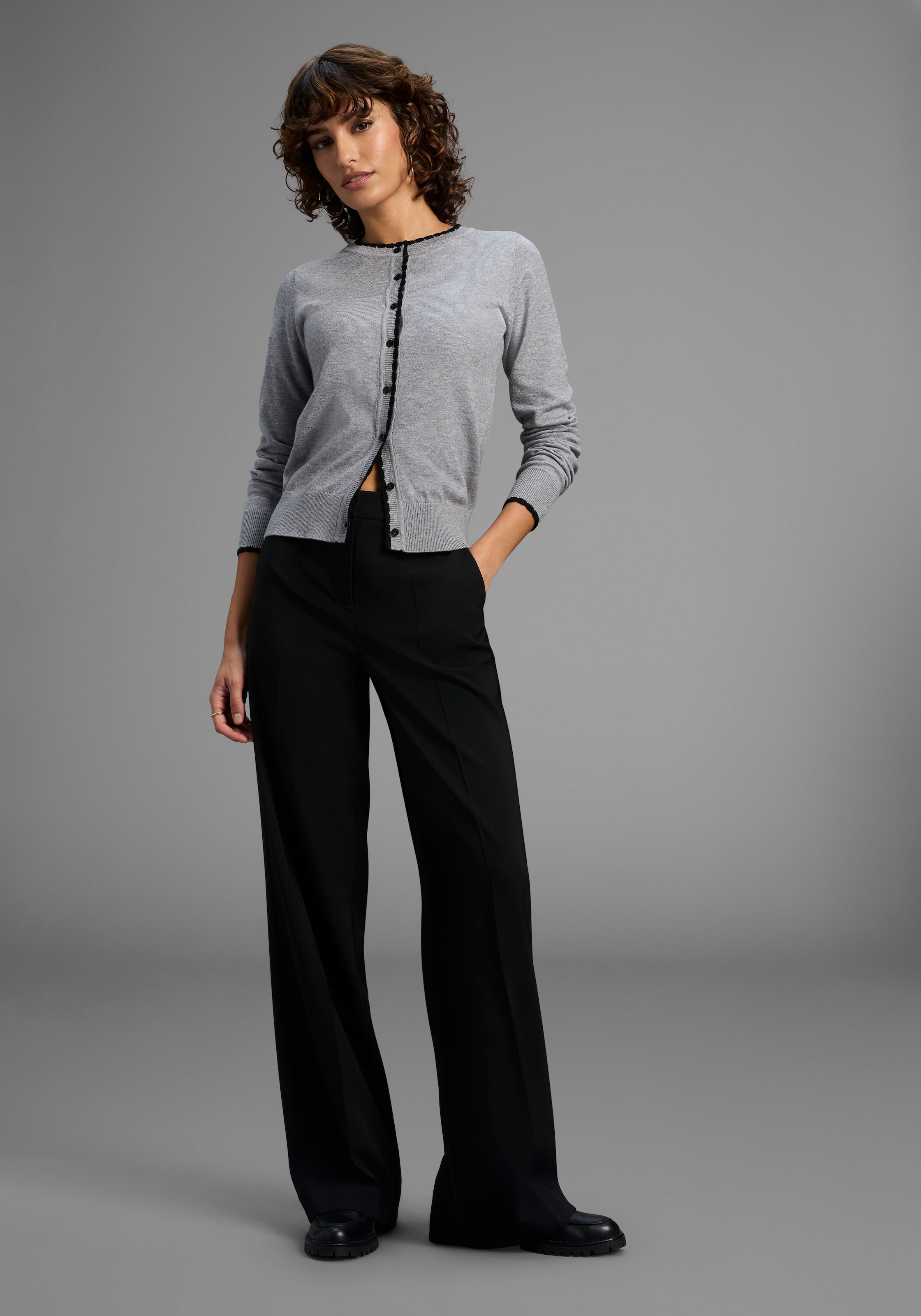 HECHTER PARIS Strickjacke mit Wellenkante - NEUE KOLLEKTION