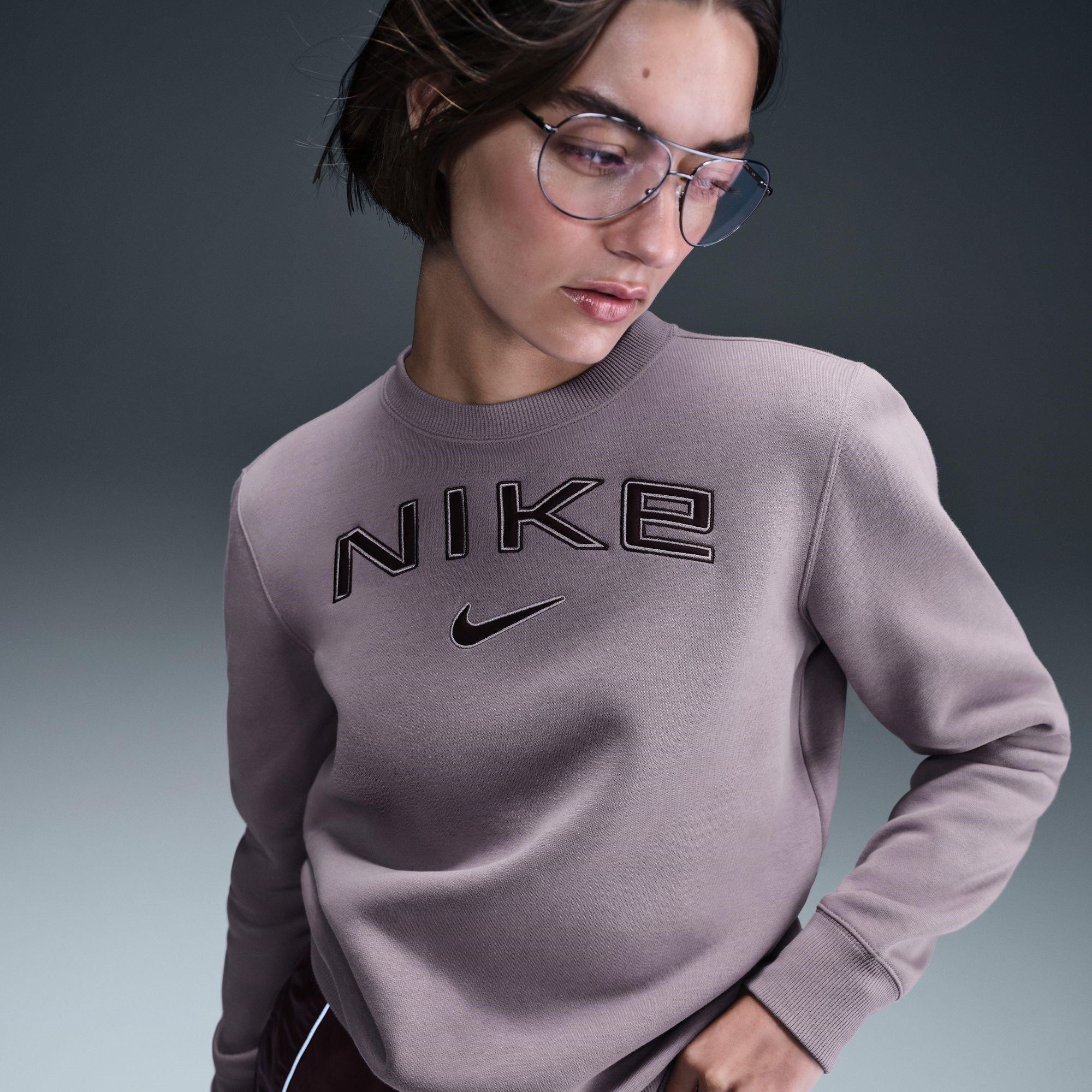 Nike Nike Sportswear Phoenix Fleece Women's Standard Logo Crew-Neck Sweatshirt